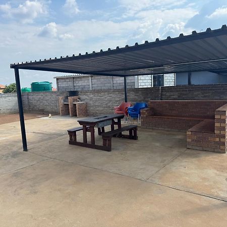 Rhino House With 3 Bedrooms Next To Pilanesberg And Sun City Mogwase Екстериор снимка