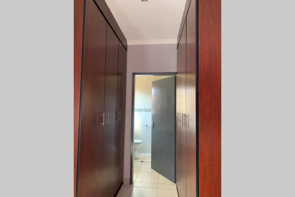 Rhino House With 3 Bedrooms Next To Pilanesberg And Sun City Mogwase Екстериор снимка