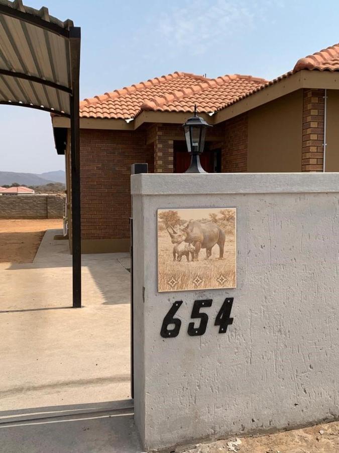 Rhino House With 3 Bedrooms Next To Pilanesberg And Sun City Mogwase Екстериор снимка